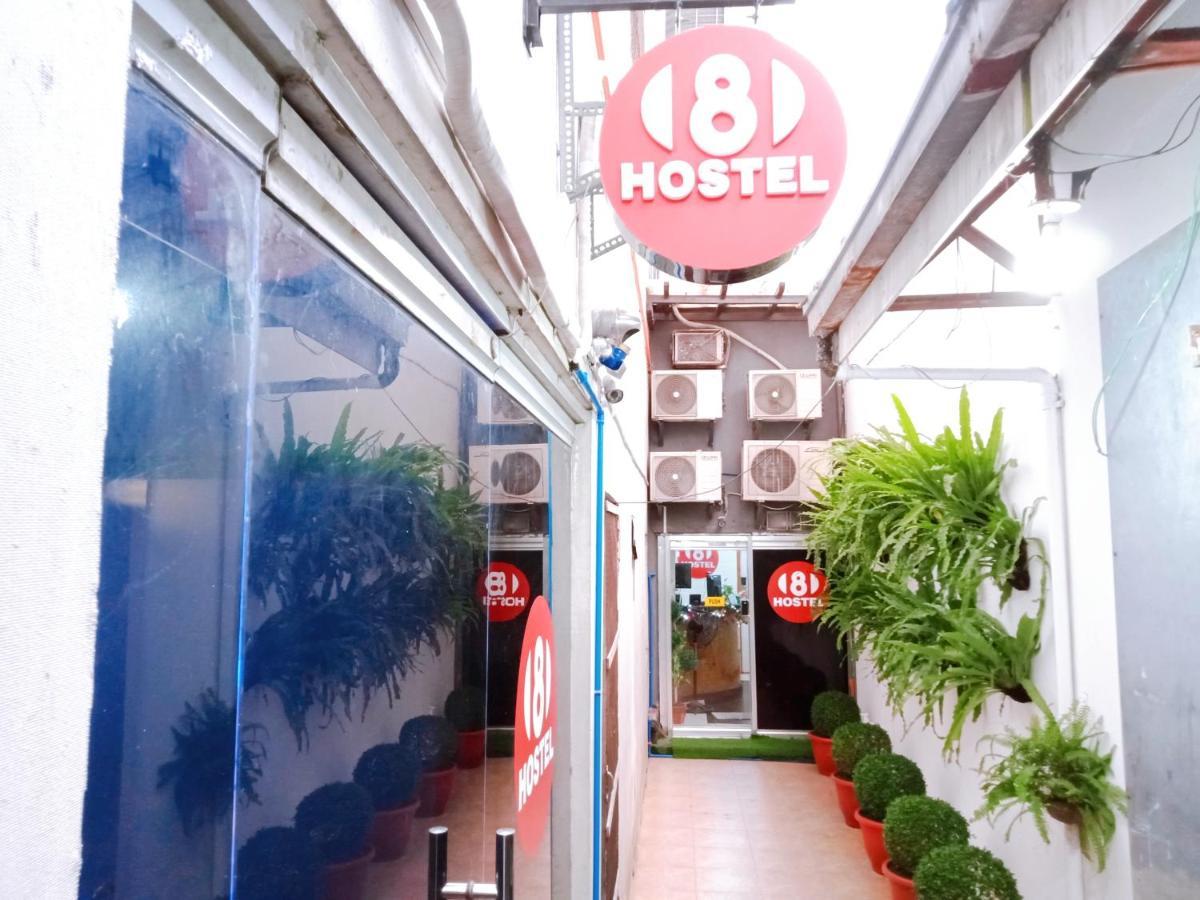 8Hostel Manila Esterno foto